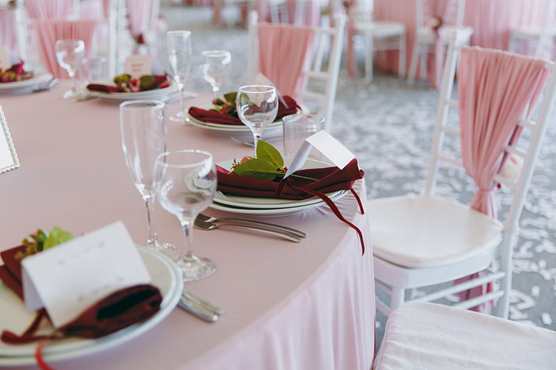 Blush Pink Tablecloth and Burgundy Napkin for Wedding Venue Styling