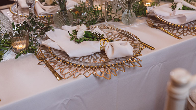 Crystal Gold Luxury Host Box | weddings northamptonshire gallery image 4