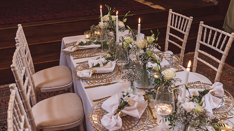 Crystal Gold Luxury Host Box | weddings northamptonshire gallery image 2