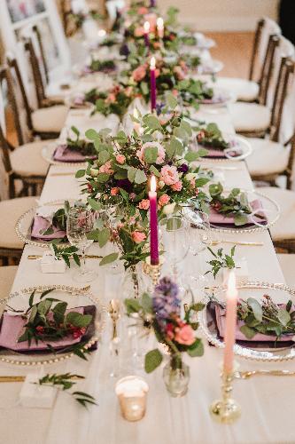 ADDING A POP COLOUR TO YOUR DAY WITH FLOWERS AND CANDLES If you are looking for fun and Inventive ways to incorporate colour into your wedding, you are in the right place!