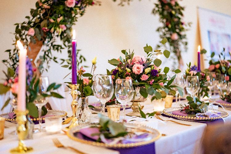 WE ARE TOTALLY VIBING SUMMER WEDDINGS - WHO'S WITH US? What are the benefits of a summer wedding? We have selected 5 of the very best reasons why summer is the vibe to aim for when planning your wedding!